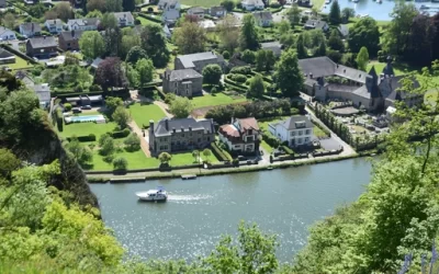 Ein Rundwanderweg in Dinant : eine lange Wanderung zwischen Neffe und Waulsort